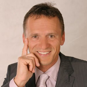 Dr. med. Georg Kneißl Dr. med. Georg Kneißl